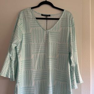Manaola XL women’s top- New with tags.
